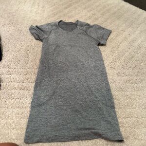 lululemon short sleeve